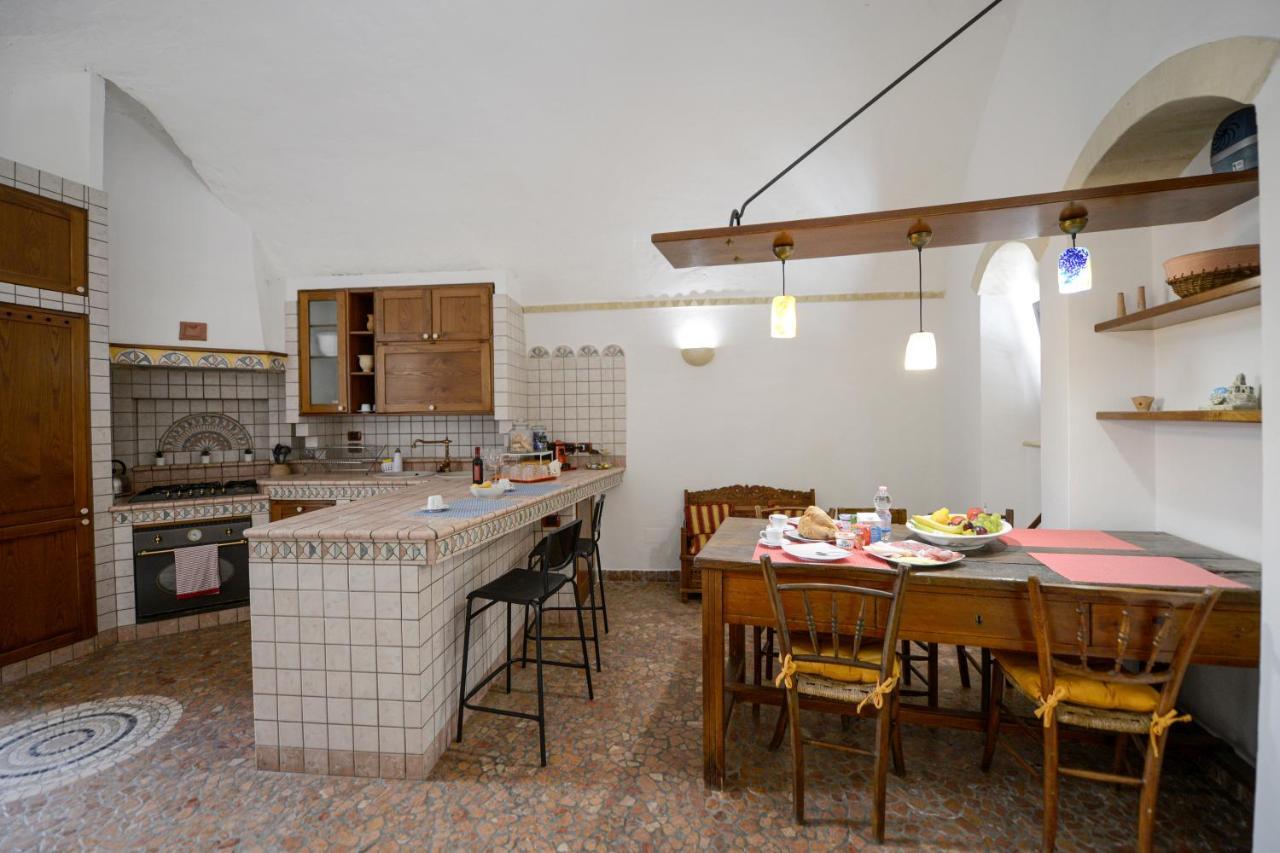 Umbra Idris Holiday Home Матера Экстерьер фото