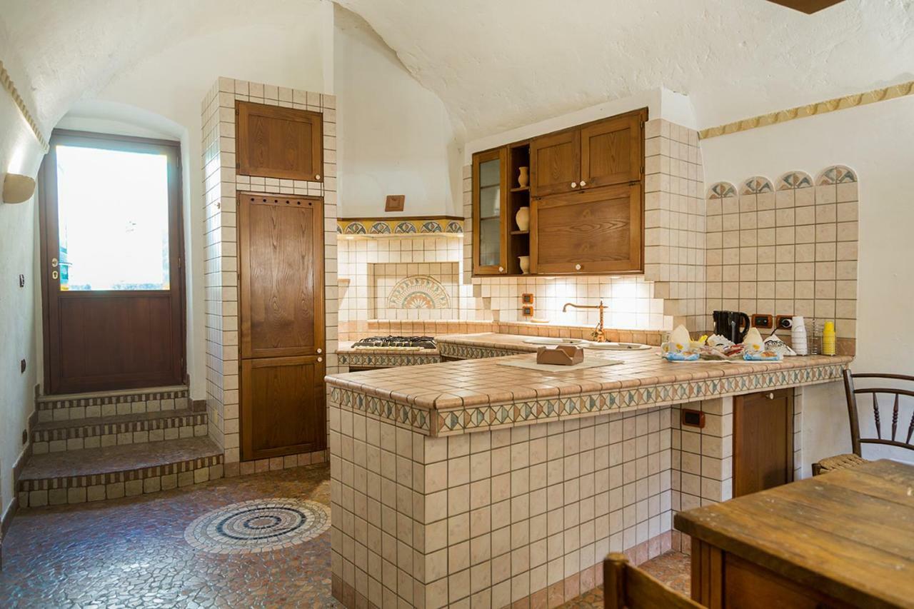 Umbra Idris Holiday Home Матера Экстерьер фото